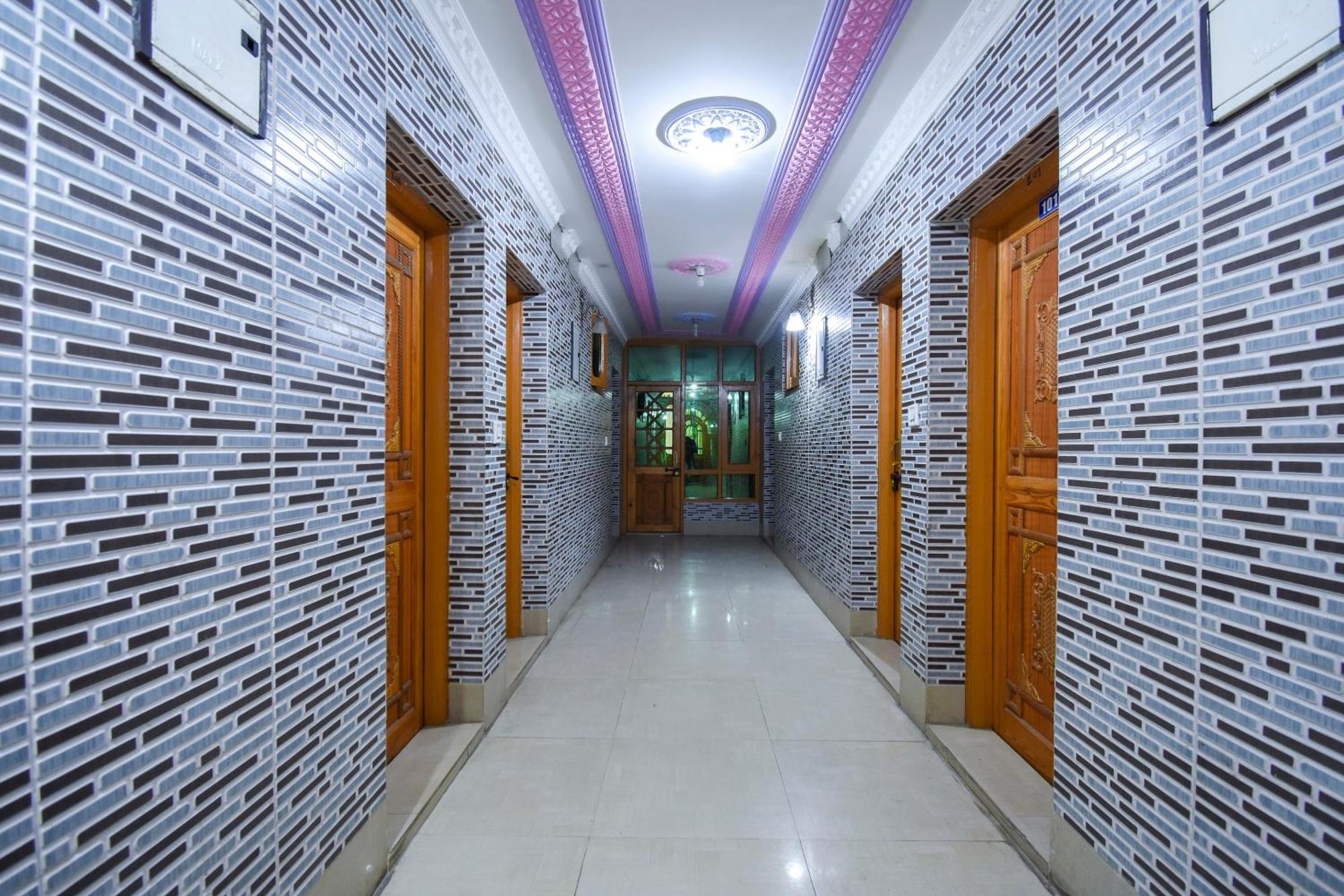 Oyo Hotel New Divine Kashmir Durgjan Exterior foto